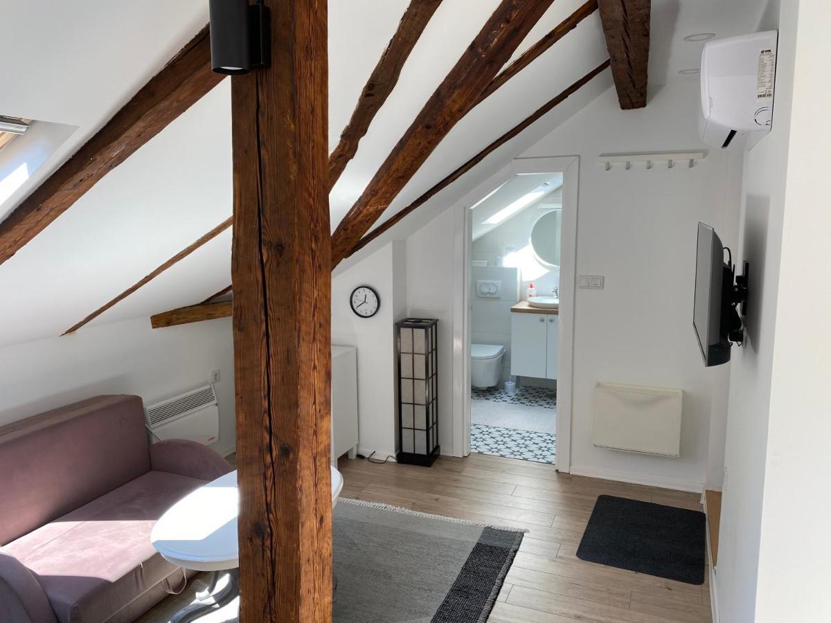 West Apartman