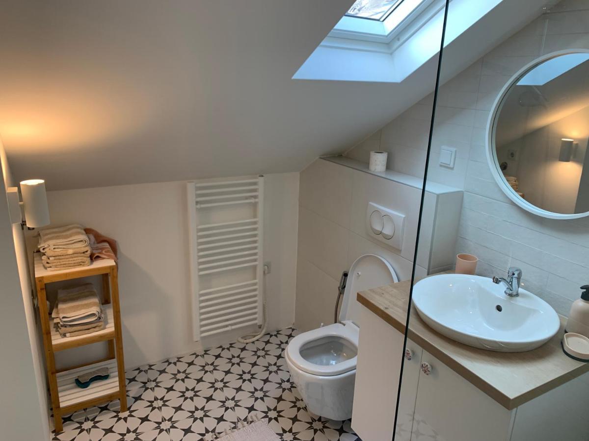 Apartman West *